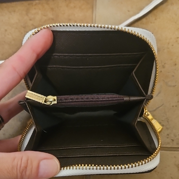 White Designer Tote Bag with Matching Wallet - Picture 3 of 5